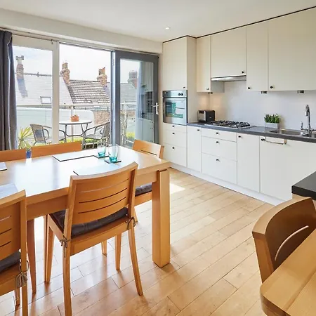 Host & - The Hideaway