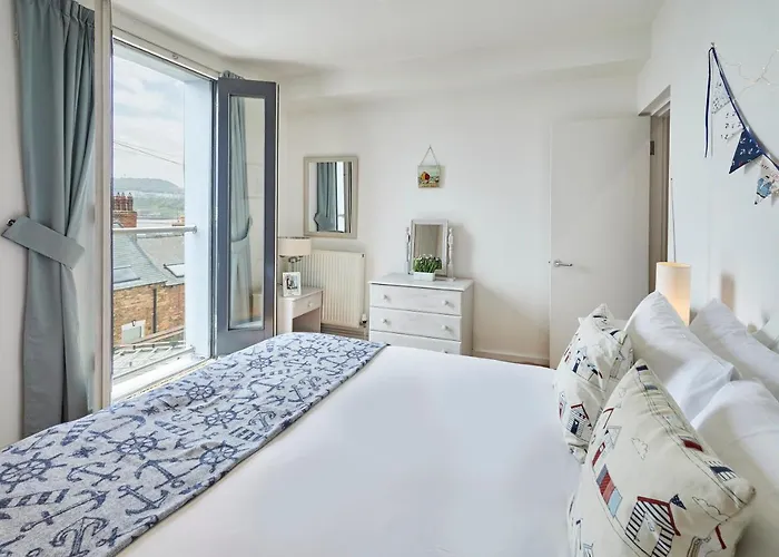 Host & - The Hideaway 別荘 スカーバラ